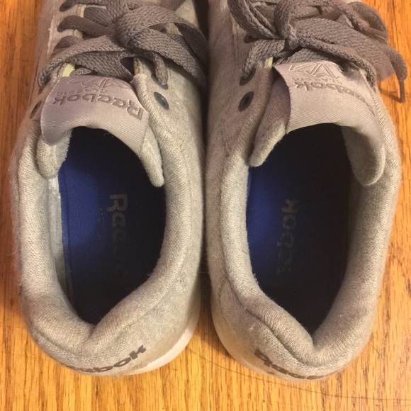 Women’s REEBOK Classics - Picture 5 of 7